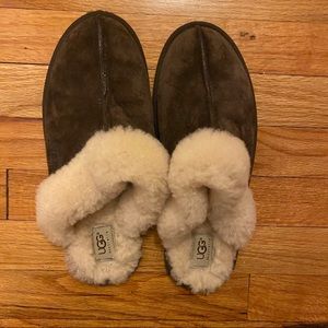 Ugh Scuffette Slipper for Women - size 11